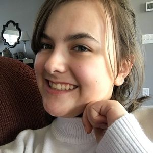 Meet your Posher, Abby